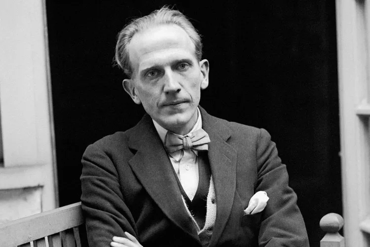 alan alexander milne .jpg